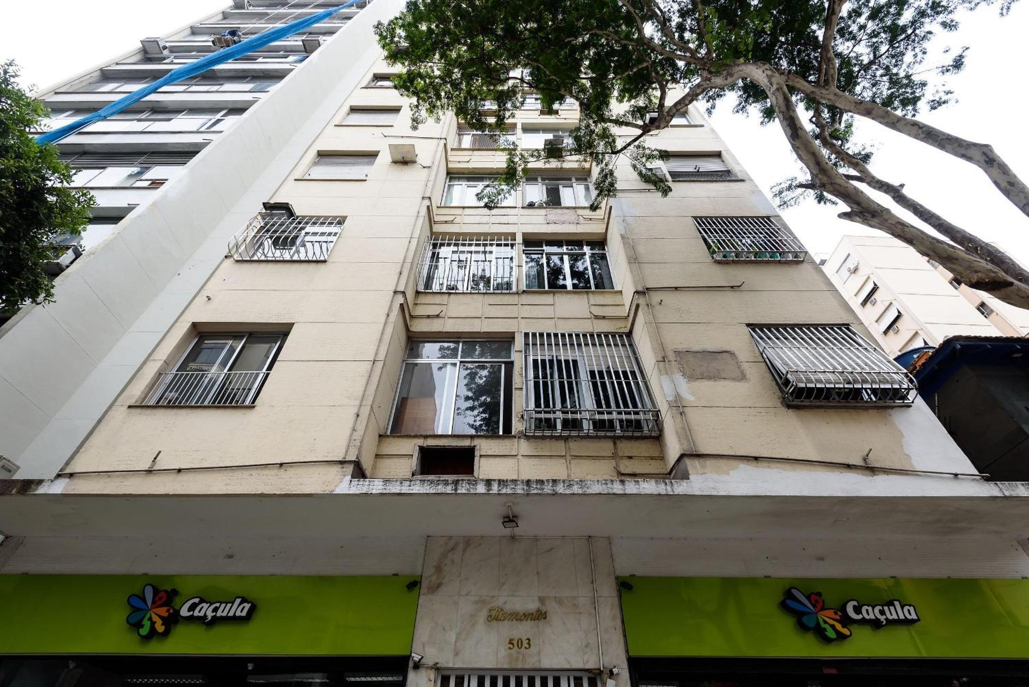 Apartamento 3qts Decorado A 400m Da | Br 503/204